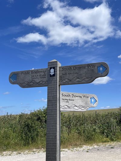 Look out for these signs along your walk - note the black and white acorn